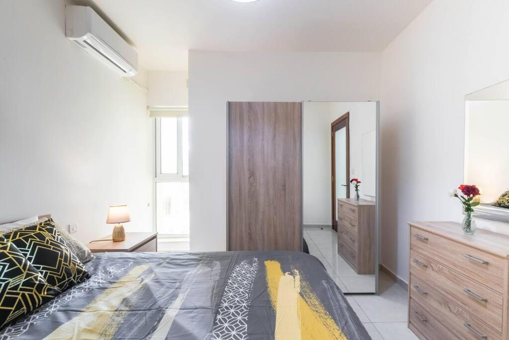 Cozy Apartment, Close To The Sea C4 St. Paul's Bay Bagian luar foto